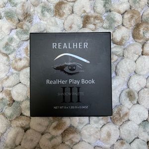 RealHer play book shadow palette #3